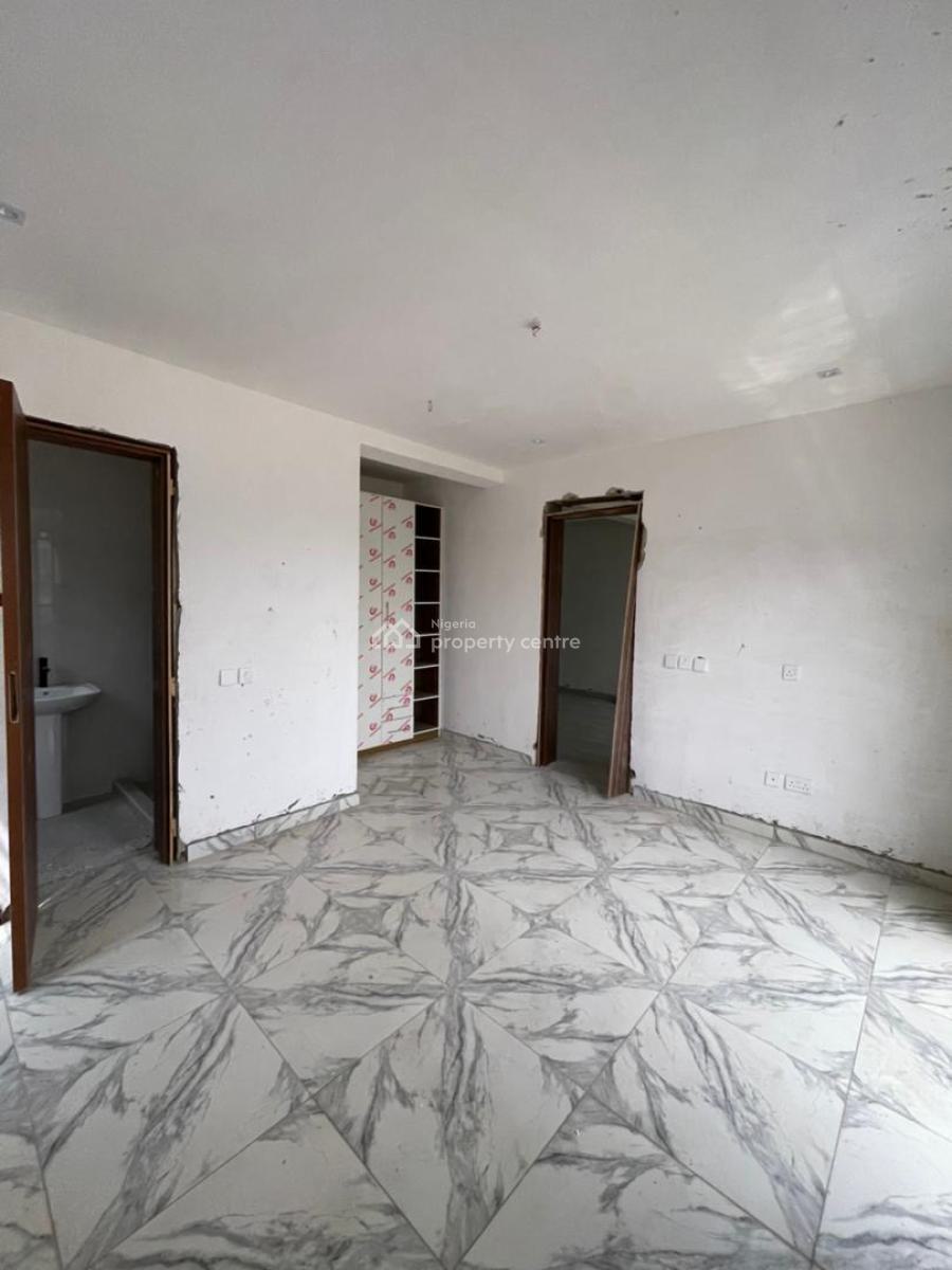 Beautiful 2 Bedroom Apartment, Ologolo, Lekki, Lagos, Flat / Apartment for Sale