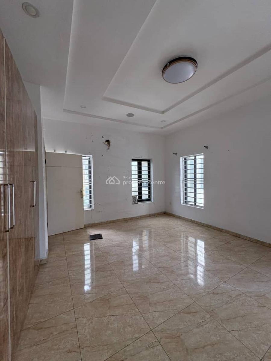 Luxury Master Bedroom with Fitted Bathroom, Conservation Road Chevron, Lekki, Lagos, Self Contain (single Rooms) for Rent