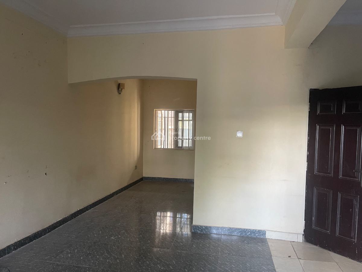 Three Bedroom Flat, Fo1 Layout, Kubwa, Abuja, Flat / Apartment for Rent