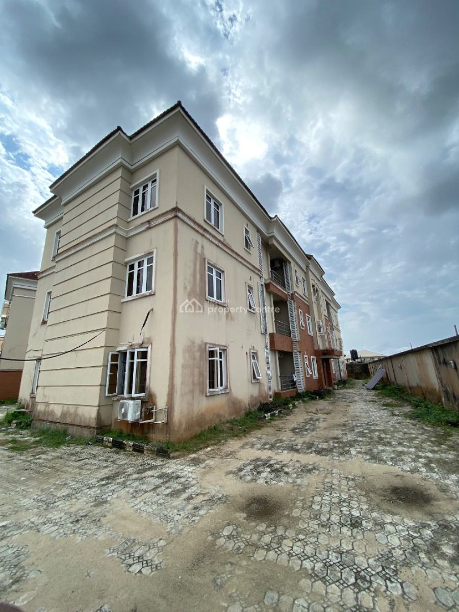 Well Maintained 2 Bedroom Apartment, Ologunfe, Awoyaya, Ibeju Lekki, Lagos, Flat / Apartment for Rent