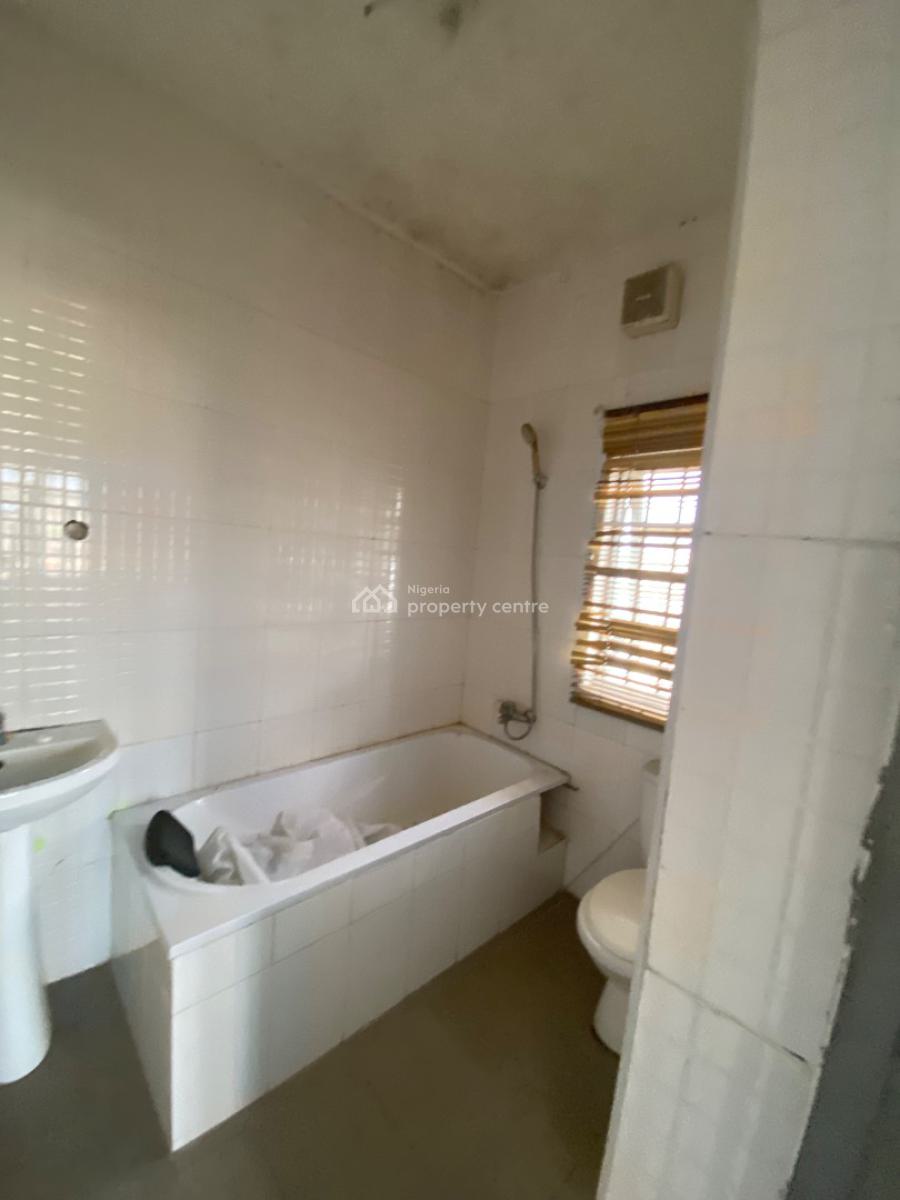 Well Maintained 2 Bedroom Apartment, Ologunfe, Awoyaya, Ibeju Lekki, Lagos, Flat / Apartment for Rent