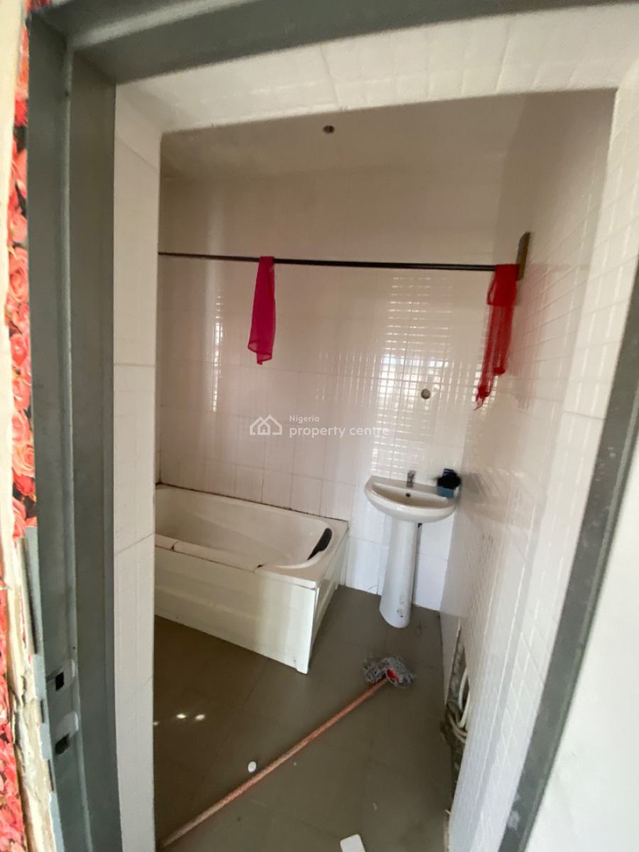 Well Maintained 2 Bedroom Apartment, Ologunfe, Awoyaya, Ibeju Lekki, Lagos, Flat / Apartment for Rent