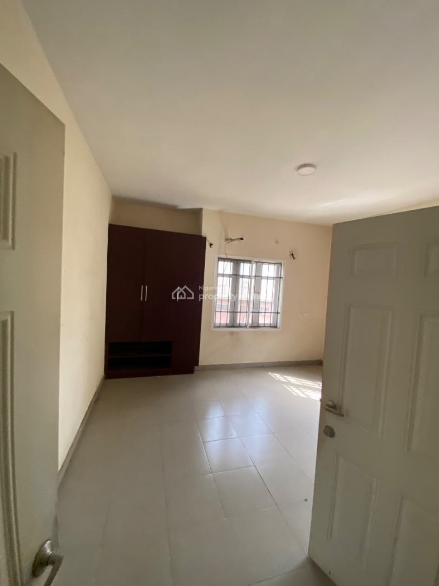 Well Maintained 2 Bedroom Apartment, Ologunfe, Awoyaya, Ibeju Lekki, Lagos, Flat / Apartment for Rent