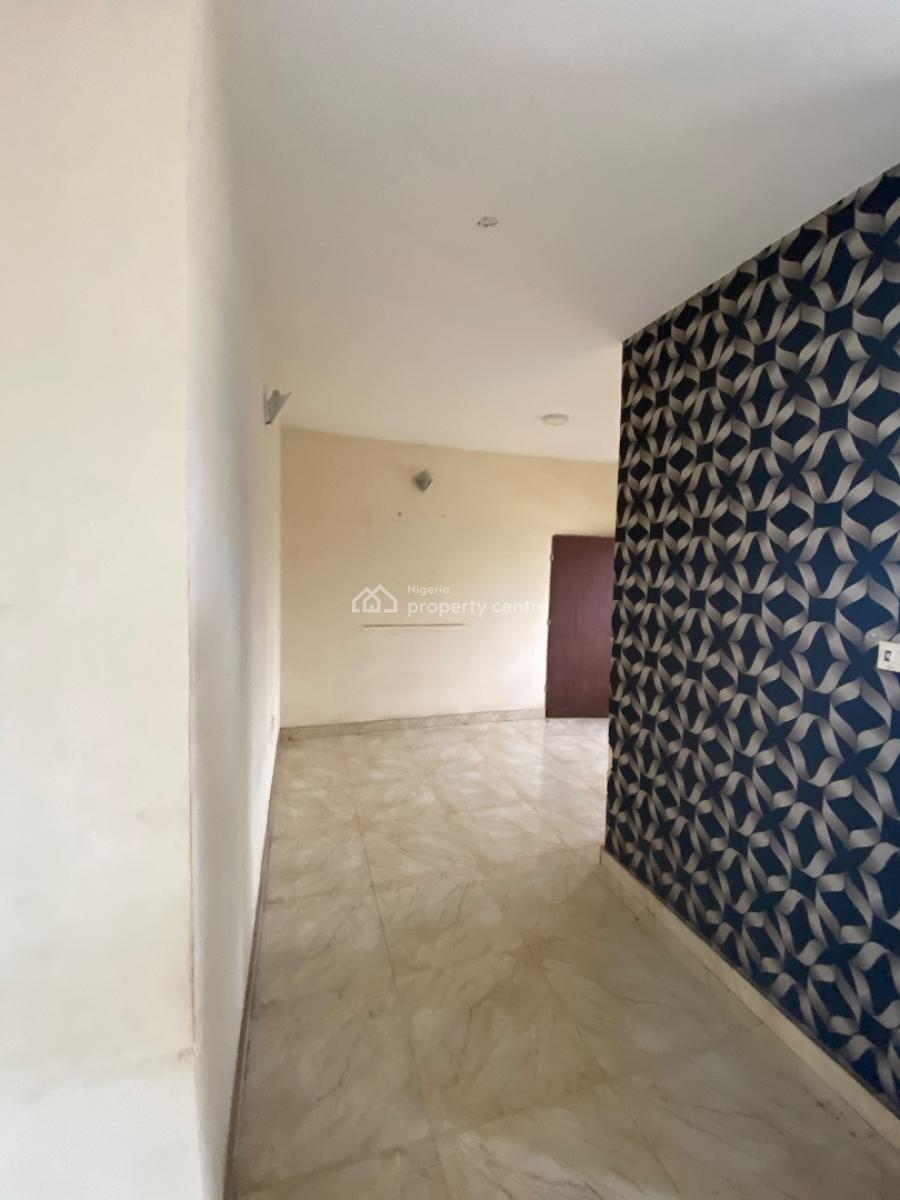 Well Maintained 2 Bedroom Apartment, Ologunfe, Awoyaya, Ibeju Lekki, Lagos, Flat / Apartment for Rent