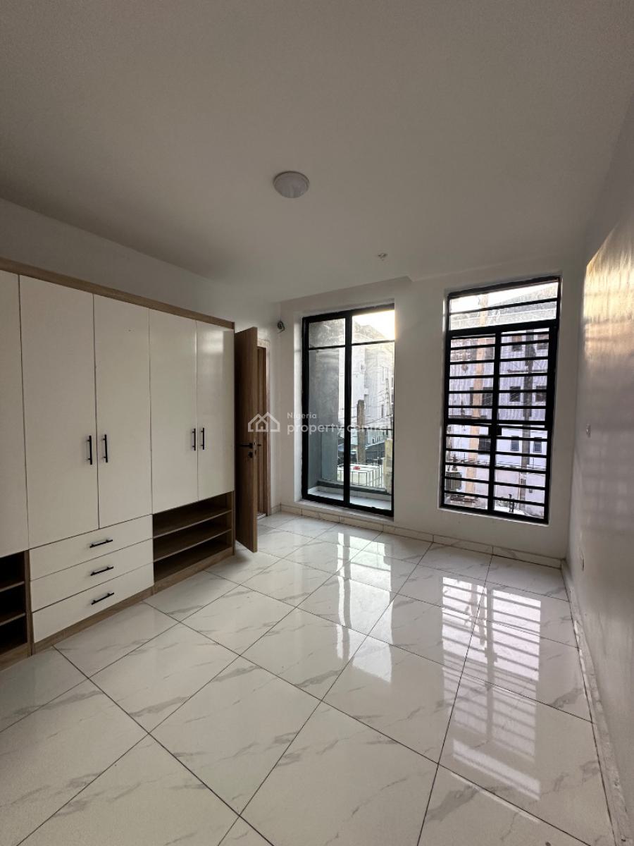 2 Bedroom Apartment, Illasan, Ikate, Lekki, Lagos, Flat / Apartment for Sale