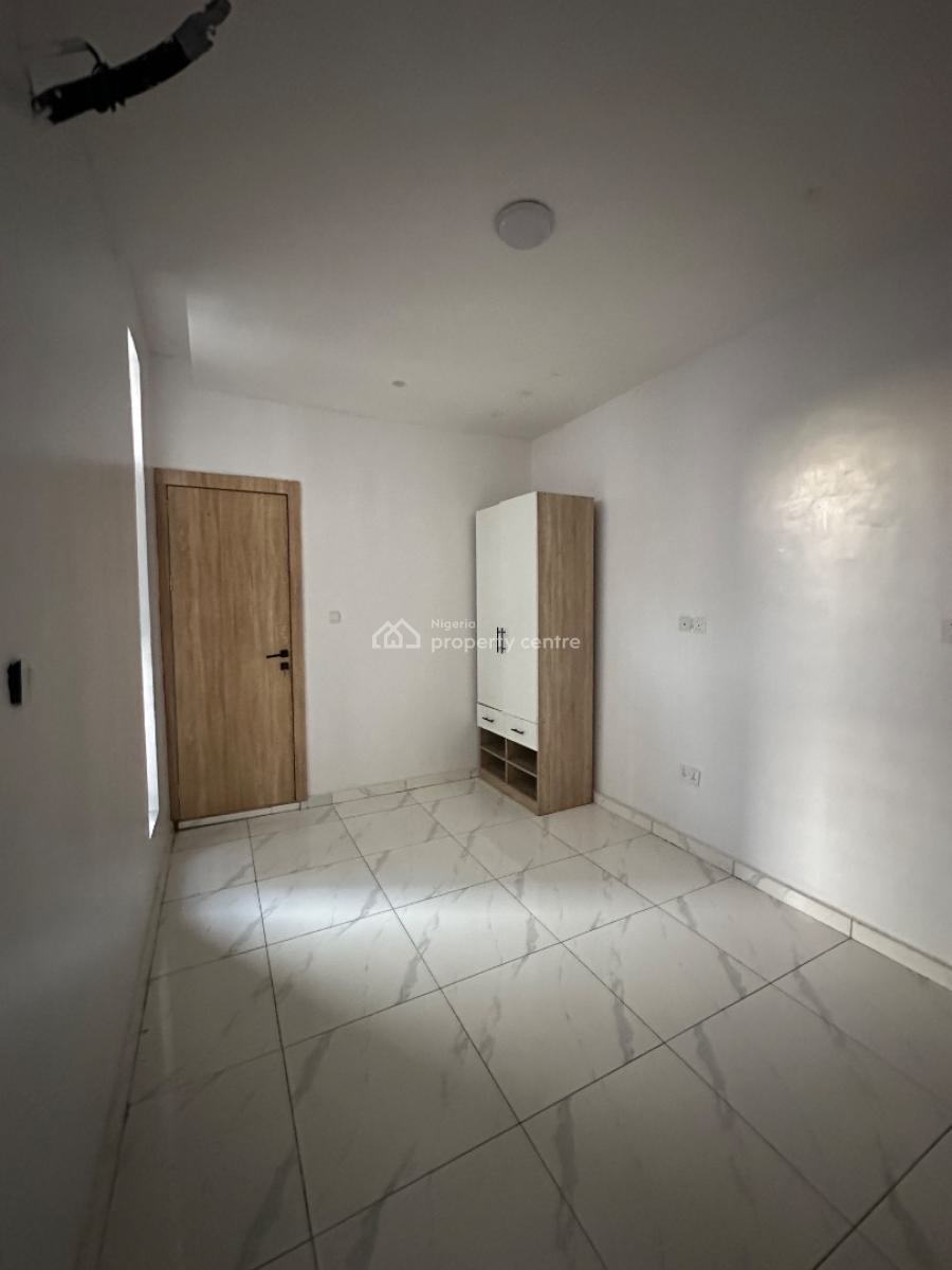 2 Bedroom Apartment, Illasan, Ikate, Lekki, Lagos, Flat / Apartment for Sale