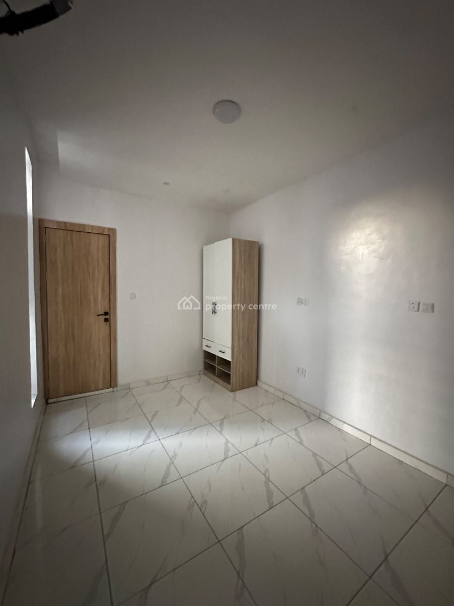 2 Bedroom Apartment, Illasan, Ikate, Lekki, Lagos, Flat / Apartment for Sale