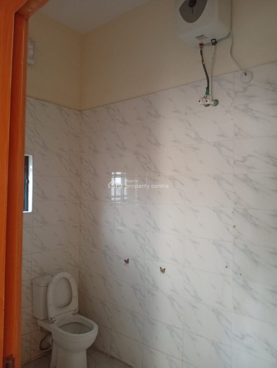 Spacious 3bedroom Apartment with Pop, Akowonjo Close to Roundabout, Alimosho, Lagos, Flat / Apartment for Rent