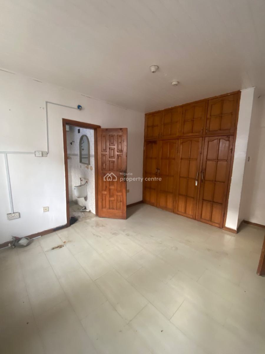 Standard 1 Bedroom, Lekki Phase 1, Lekki, Lagos, Mini Flat (room and Parlour) for Rent
