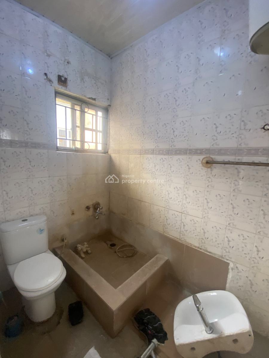 Standard 1 Bedroom, Lekki Phase 1, Lekki, Lagos, Mini Flat (room and Parlour) for Rent