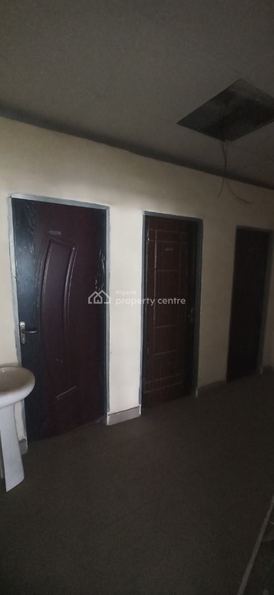 3 Floors Plaza, Wuse 2, Abuja, Plaza / Complex / Mall for Sale