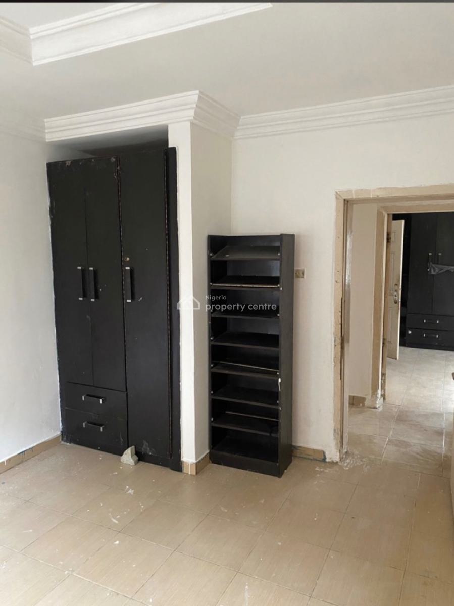 3 Bedroom Apartment Ground Floor, Omole Phase 2, Ikeja, Lagos, Flat / Apartment for Rent