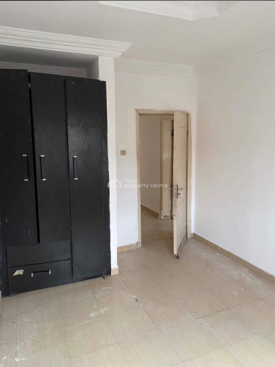3 Bedroom Apartment Ground Floor, Omole Phase 2, Ikeja, Lagos, Flat / Apartment for Rent