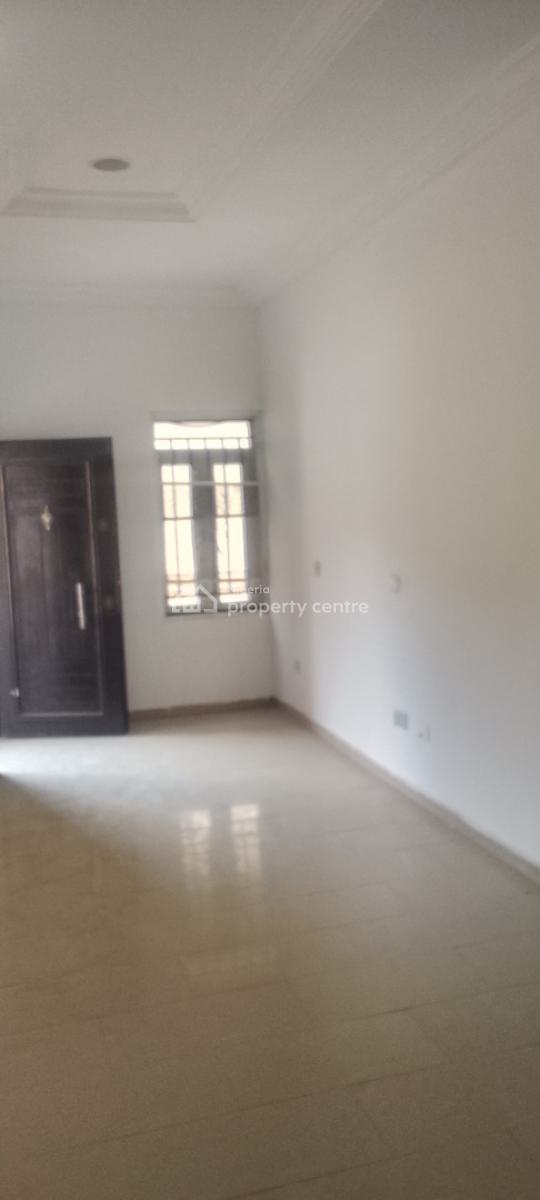 a Spacious Mini Flat, Chevron Drive Bera Estate Chevron, Lekki, Lagos, Mini Flat (room and Parlour) for Rent