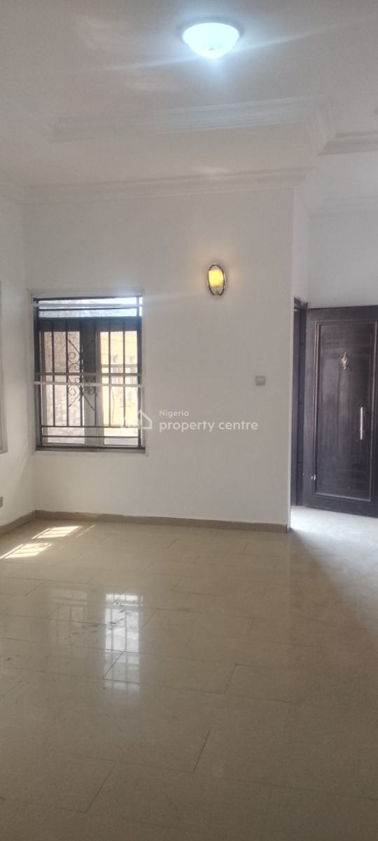 a Spacious Mini Flat, Chevron Drive Bera Estate Chevron, Lekki, Lagos, Mini Flat (room and Parlour) for Rent