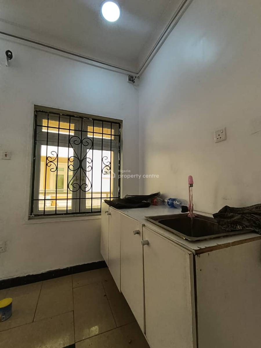 a Luxurious and Spacious Mini Flat, Chevron Drive/ Paradise 3/ Estate Chevron, Lekki, Lagos, Mini Flat (room and Parlour) for Rent