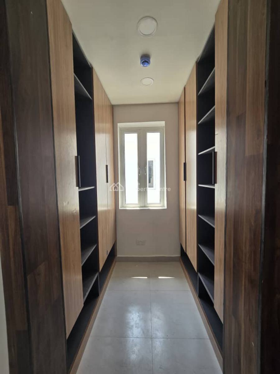 Spacious 4 Bedroom Semi Detached with Bq, Twinlake Chevron, Lekki, Lagos, Semi-detached Duplex for Rent