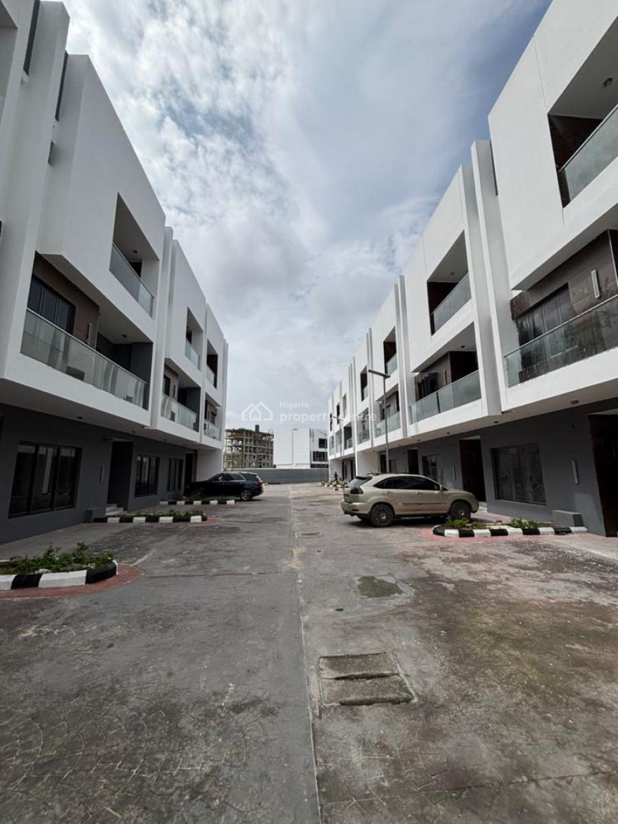 4 Bedroom Terrace Duplex  with Bq, Lekki Phase 1, Lekki, Lagos, Terraced Duplex for Rent