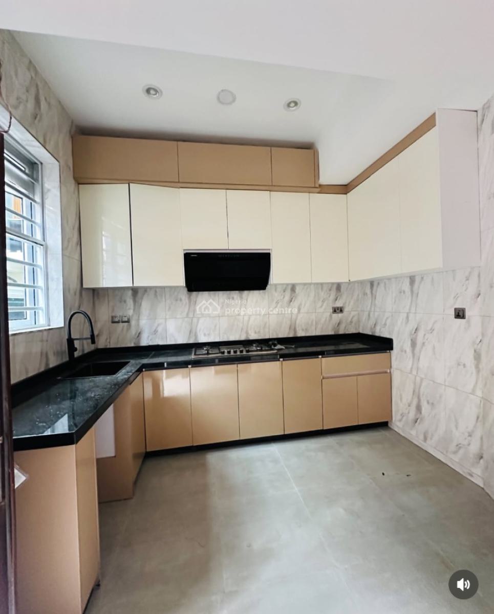 Exquisitely Built 3 Bedroom Semi Detached Duplex with Bq, Omole Phase 2, Ikeja, Lagos, Semi-detached Duplex for Sale