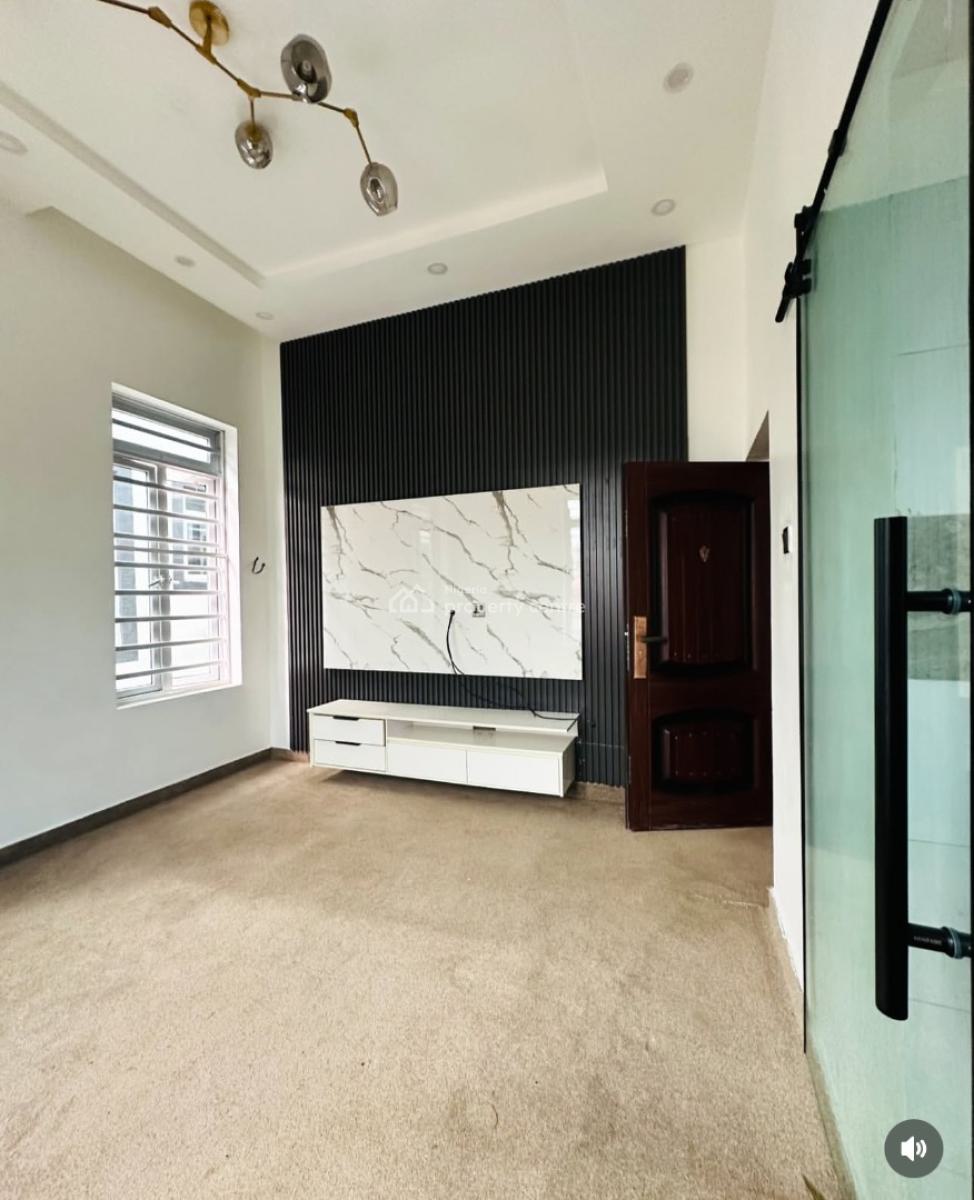 Exquisitely Built 3 Bedroom Semi Detached Duplex with Bq, Omole Phase 2, Ikeja, Lagos, Semi-detached Duplex for Sale