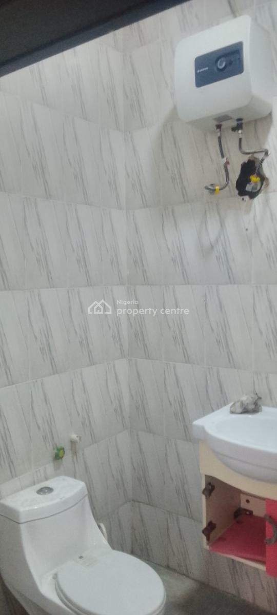 a Spacious Semi Master Studio Apartment, Chevron Drive, Bera Estate, Lekki, Lagos, Self Contain (single Rooms) for Rent