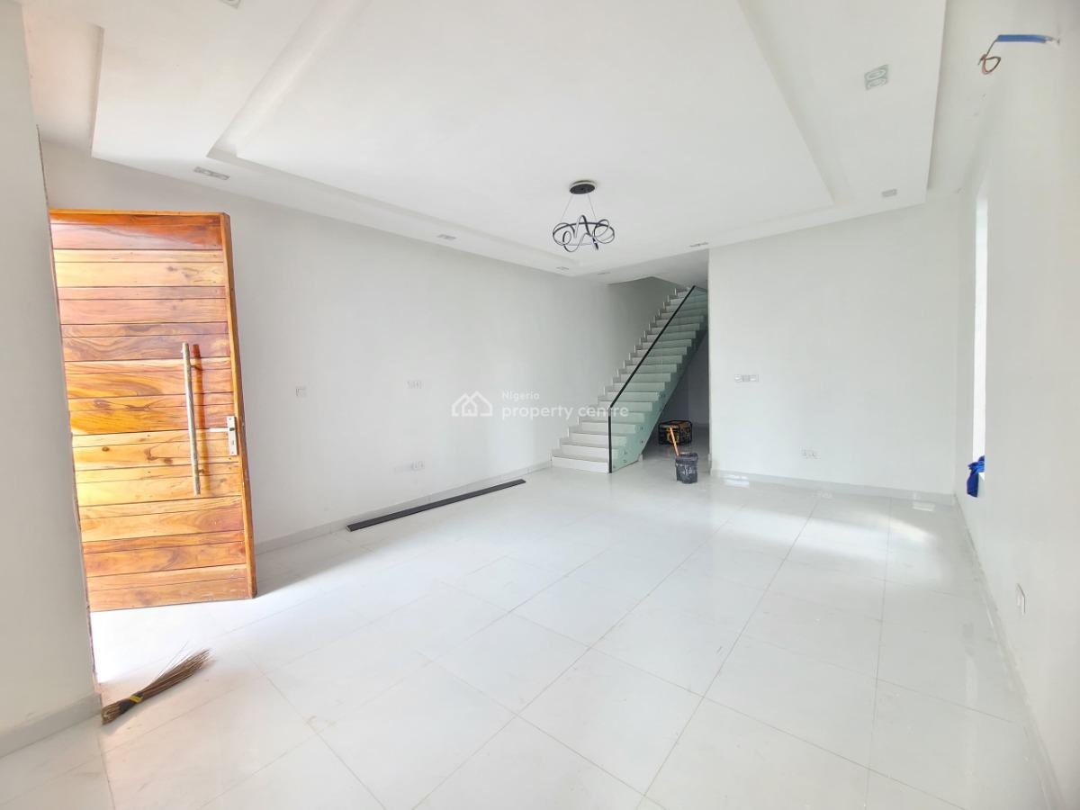 Massive and Stanllll 3bedroom Terrace Duplex, Ikota Gra, Lekki, Lagos, Terraced Duplex for Sale