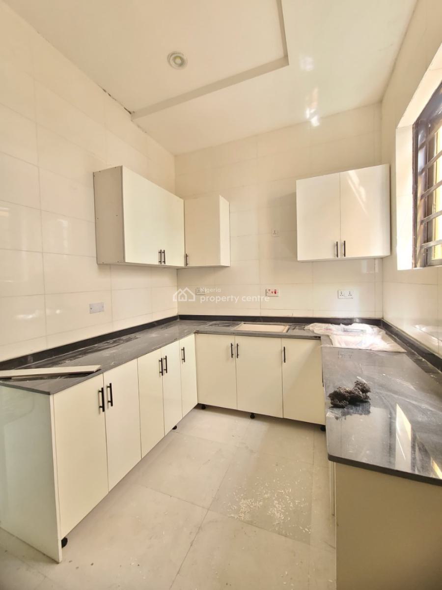 Massive and Stanllll 3bedroom Terrace Duplex, Ikota Gra, Lekki, Lagos, Terraced Duplex for Sale