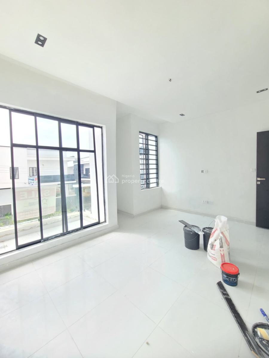 Massive and Stanllll 3bedroom Terrace Duplex, Ikota Gra, Lekki, Lagos, Terraced Duplex for Sale