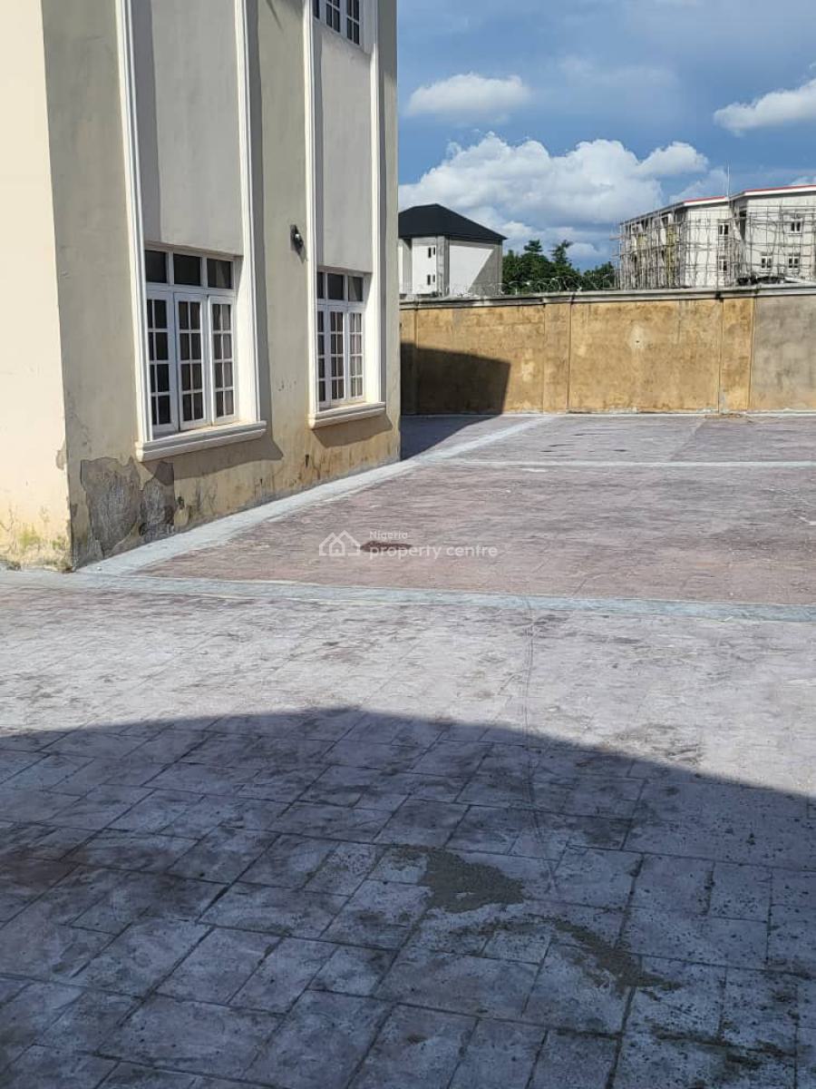 Luxurious 5-bedroom Fully Detached Duplex + Bq, By Nnpc, Guzape District, Abuja, Terraced Duplex for Sale