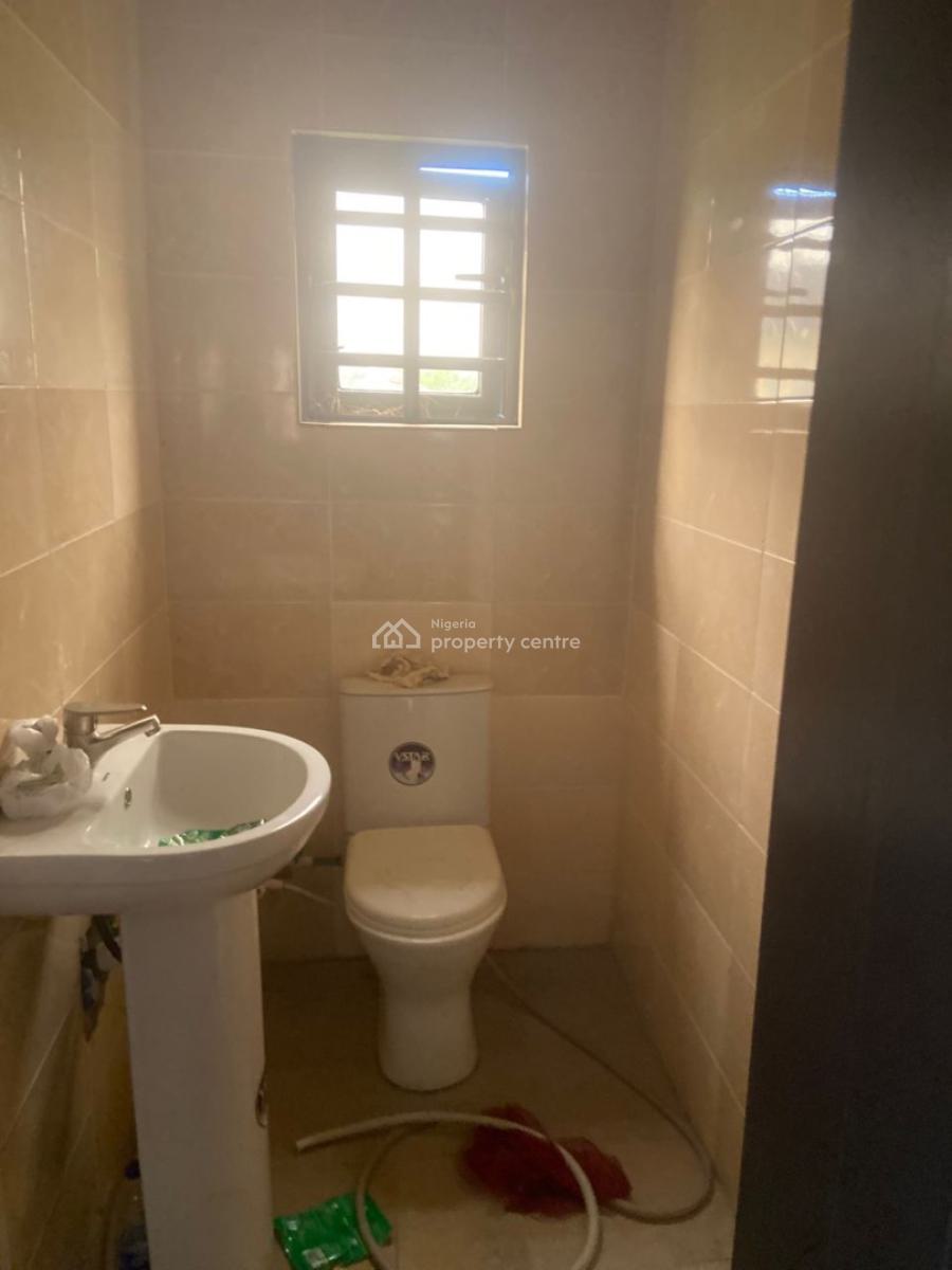 Luxury 2 Bedroom Flat, Gra Phase 1, Magodo, Lagos, Flat / Apartment for Rent