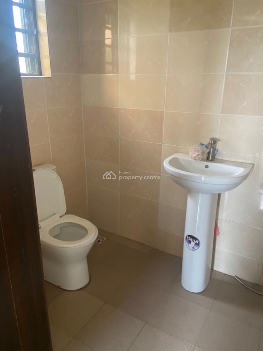 Luxury 2 Bedroom Flat, Gra Phase 1, Magodo, Lagos, Flat / Apartment for Rent