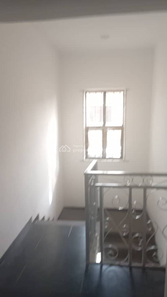 Luxury 2 Bedroom Flat, Omole Phase 2, Ikeja, Lagos, Flat / Apartment for Rent