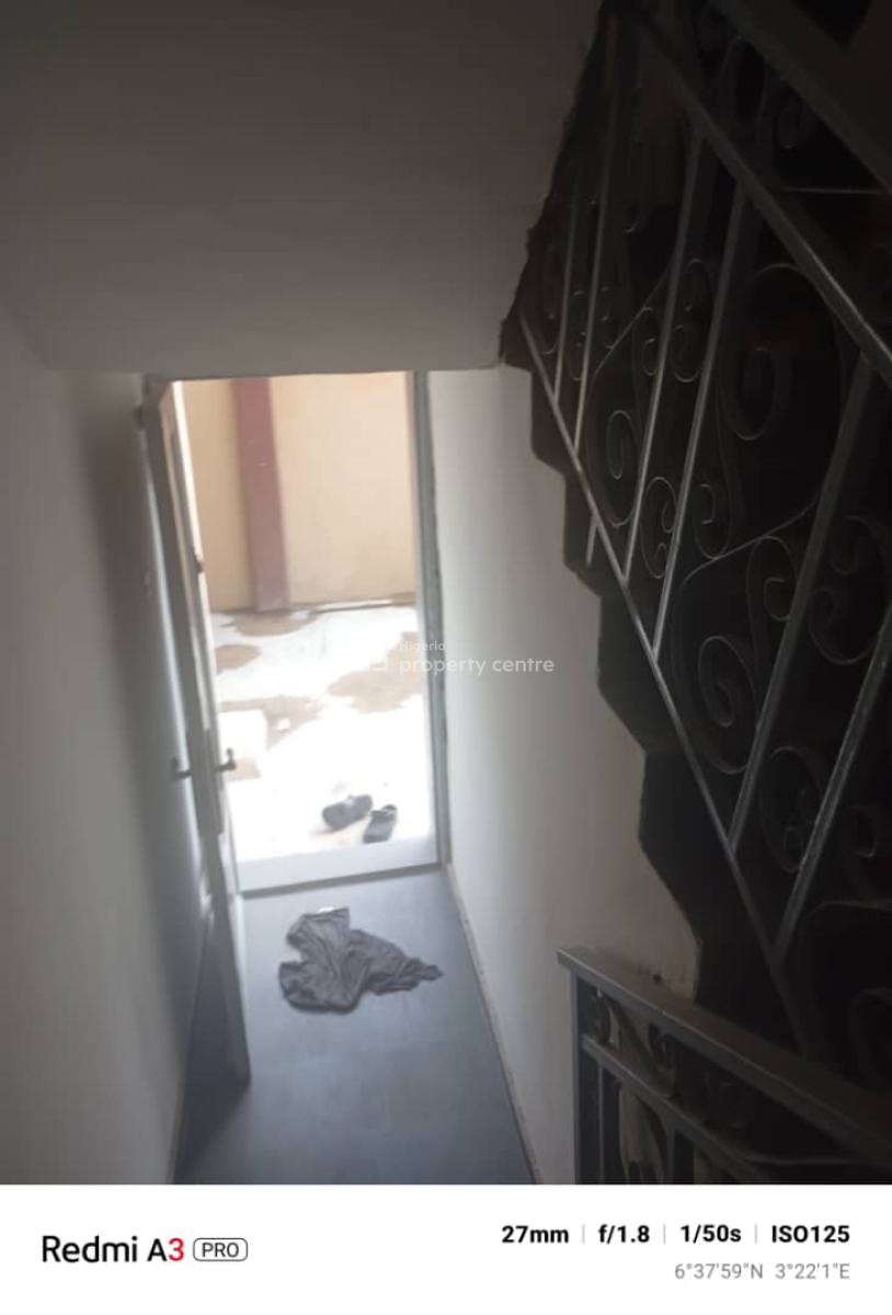 Luxury 2 Bedroom Flat, Omole Phase 2, Ikeja, Lagos, Flat / Apartment for Rent