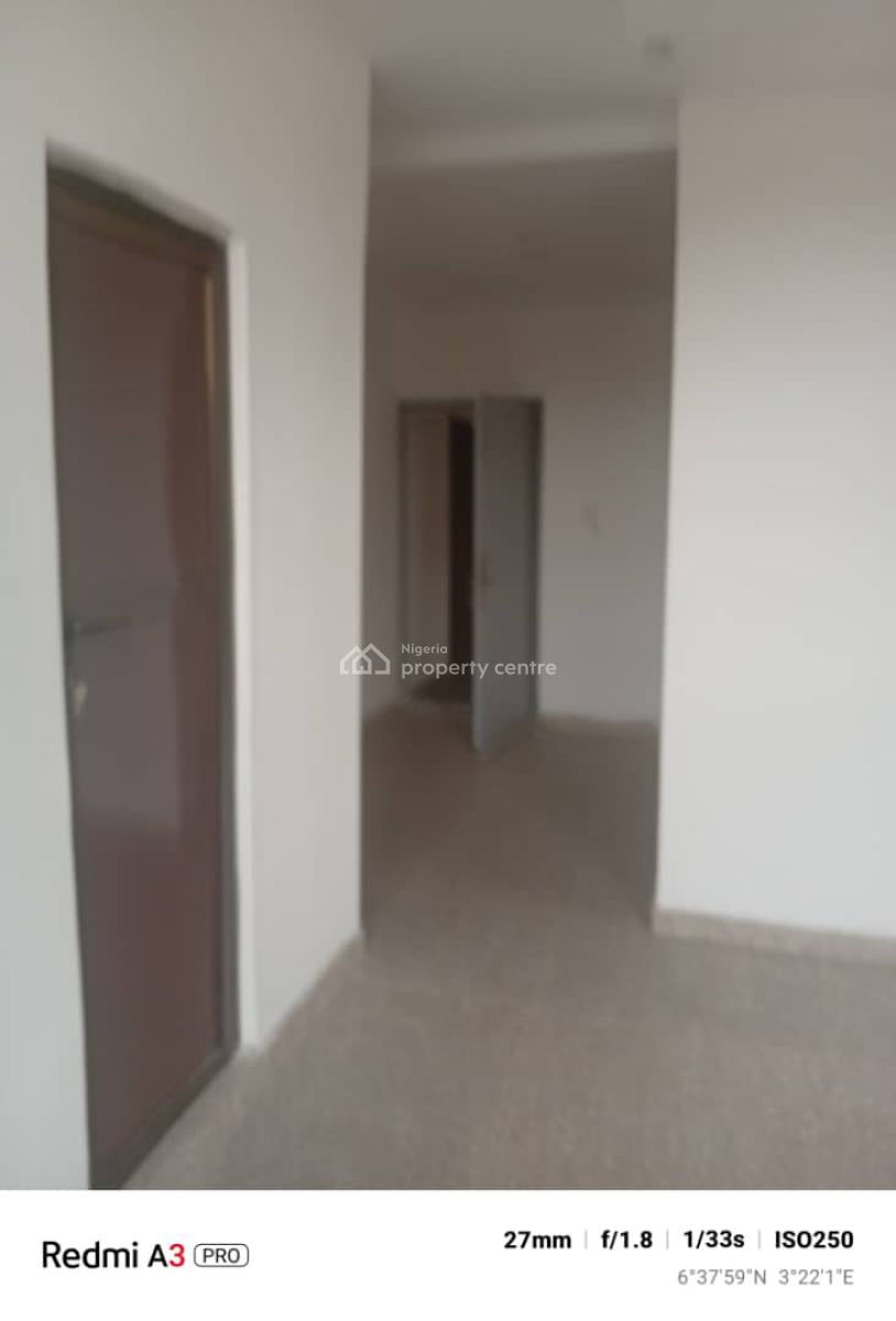 Luxury 2 Bedroom Flat, Omole Phase 2, Ikeja, Lagos, Flat / Apartment for Rent