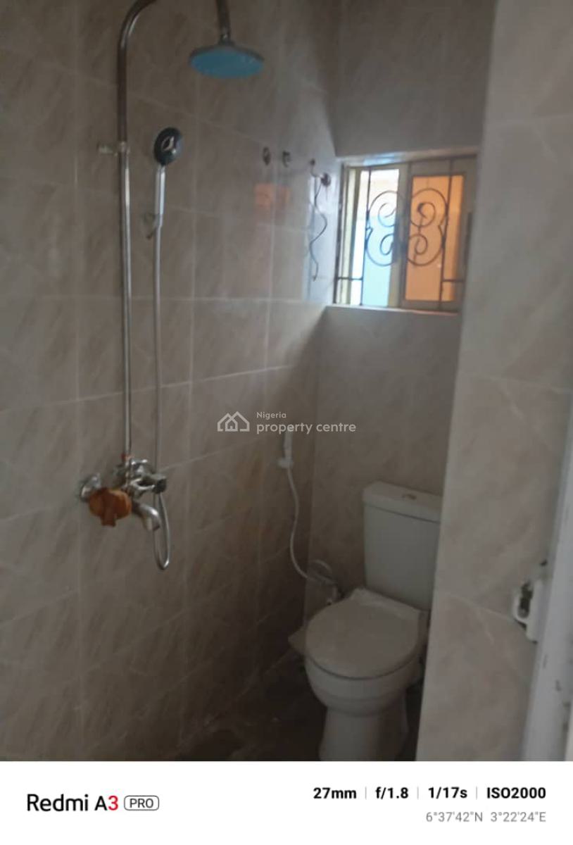 Luxury 2 Bedroom Flat, Olowora, Magodo, Lagos, Flat / Apartment for Rent