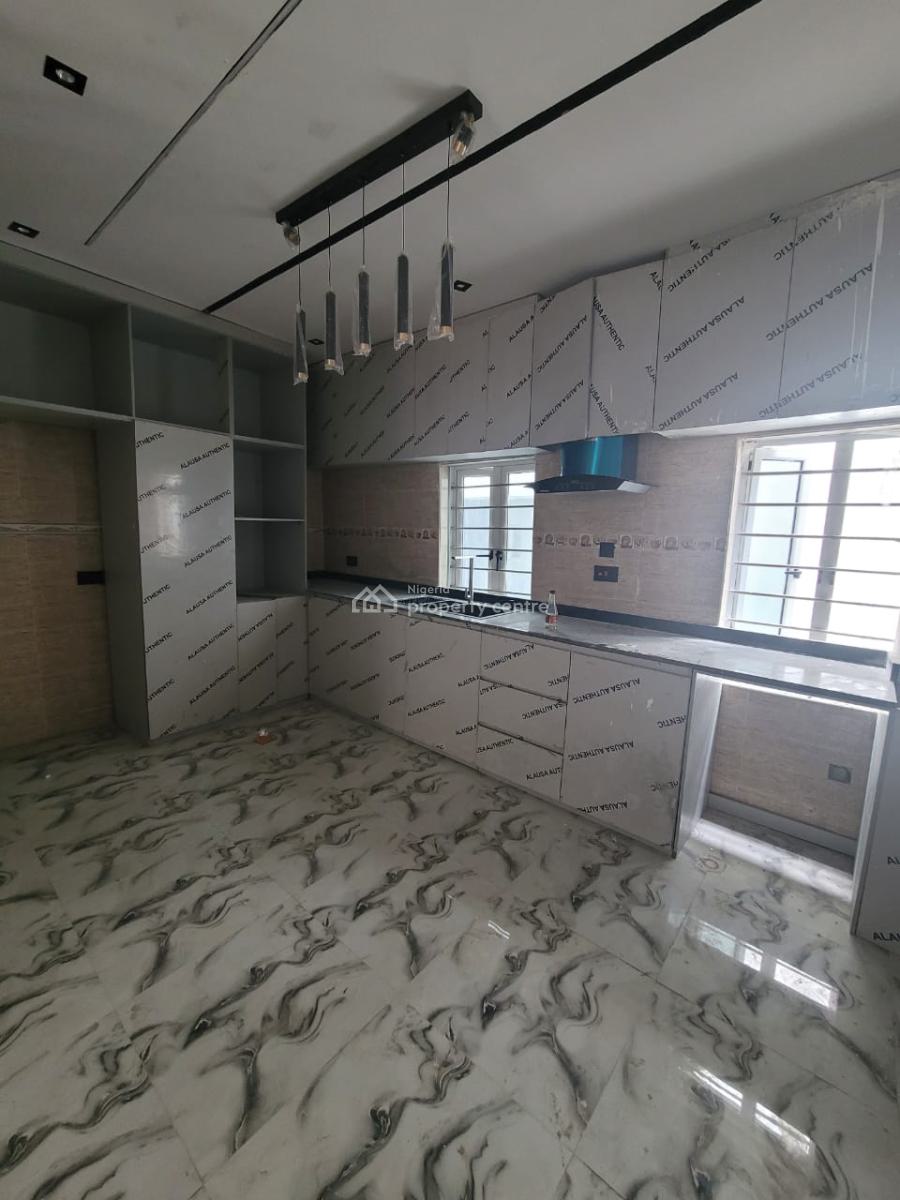 Spacious Open Space  Bungalow with 5 Restroom, Off Admiralty Way, Lekki Phase 1, Lekki, Lagos, Commercial Property for Rent