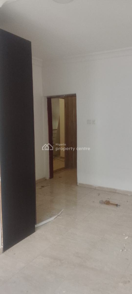 a Spacious Room Self Contained, Paradise 3 Estate, Lekki, Lagos, Self Contain (single Rooms) for Rent