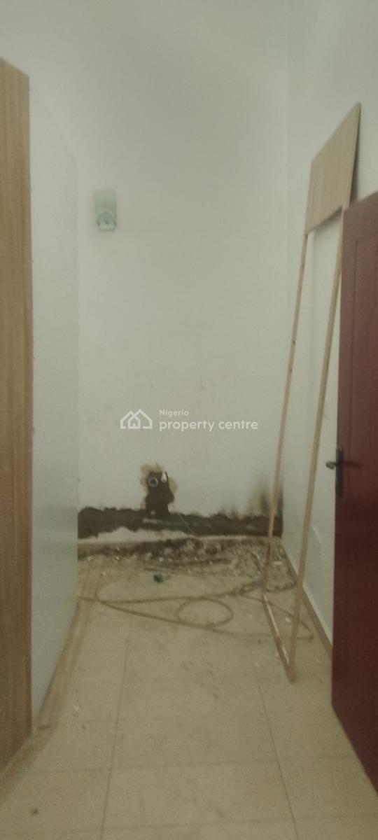 a Spacious Room Self Contained, Paradise 3 Estate, Lekki, Lagos, Self Contain (single Rooms) for Rent