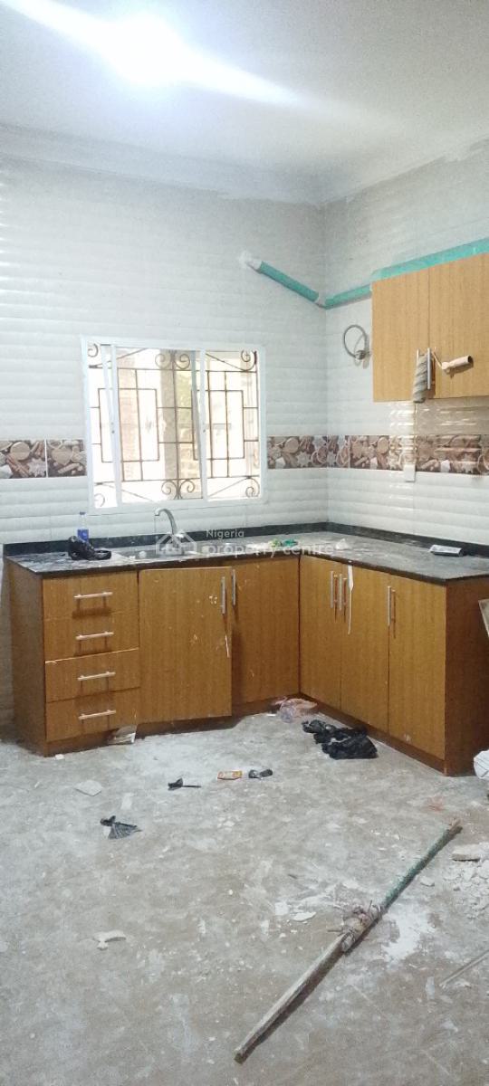 a Standard Room and Parlor with Well Fitted Kichen, Chevron Drive, Paradise 3, Chevron, Lekki, Lagos, Mini Flat (room and Parlour) for Rent