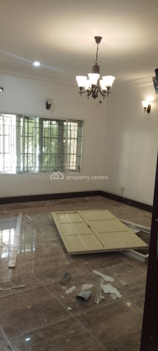 a Standard Room and Parlor with Well Fitted Kichen, Chevron Drive, Paradise 3, Chevron, Lekki, Lagos, Mini Flat (room and Parlour) for Rent