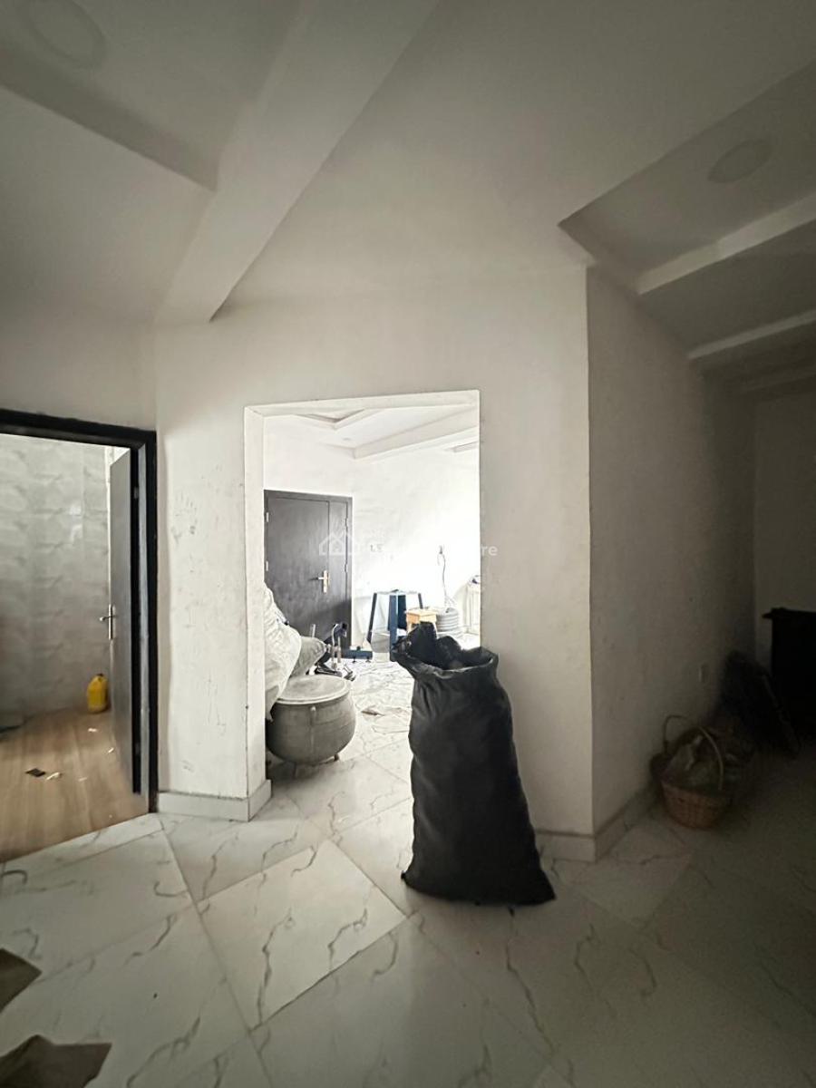 Luxurious 3 Bedroom Apartment, Surulere, Surulere, Lagos, Block of Flats for Sale