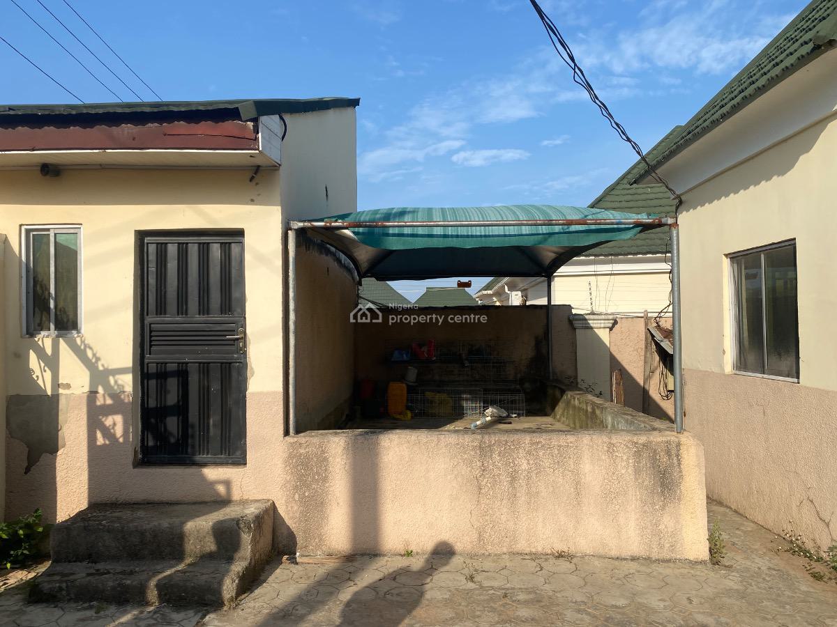 Luxury 3 Bedroom Bungalow with Bq, New Site Estate, Lugbe District, Abuja, Detached Bungalow for Sale