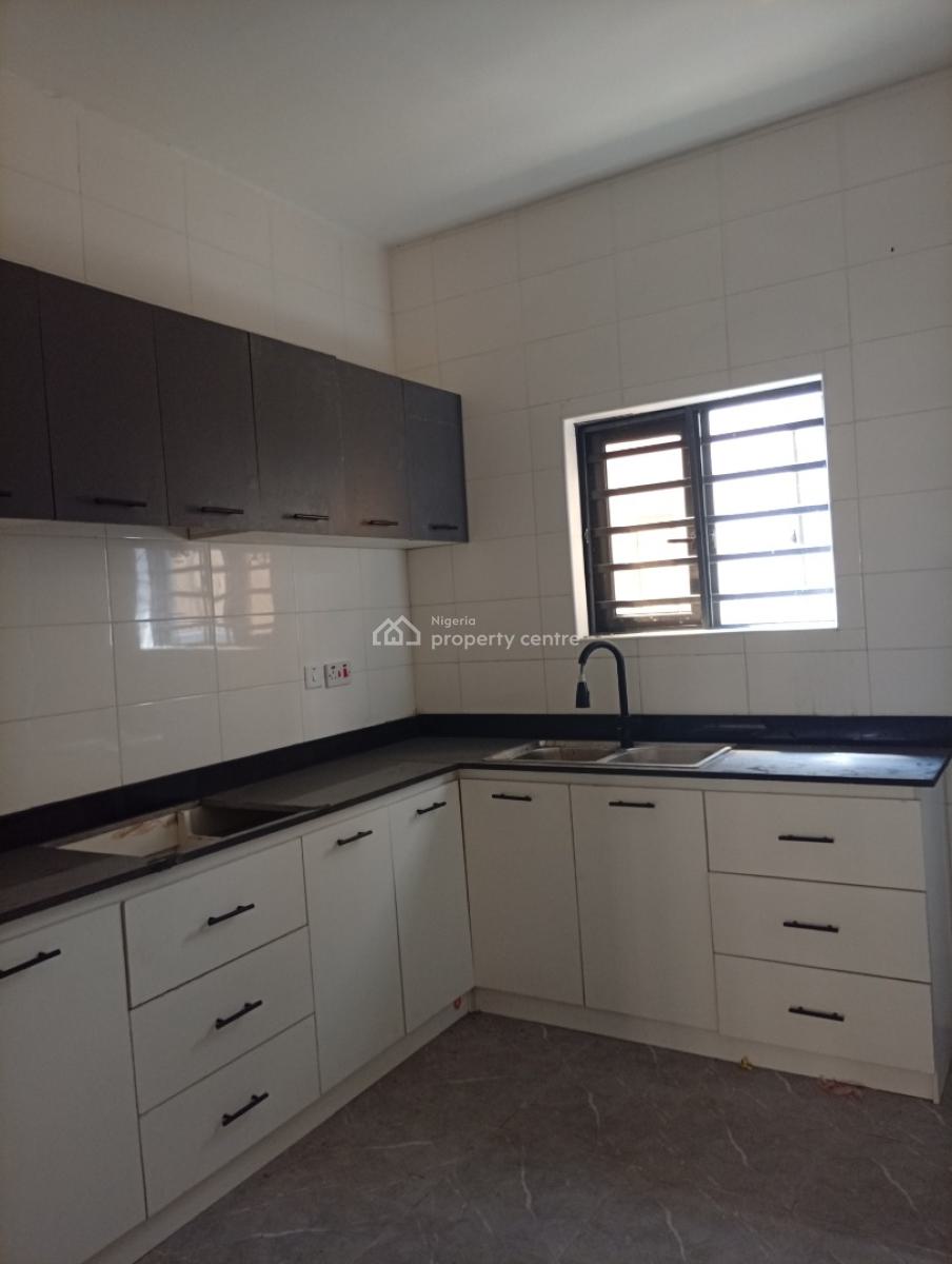 Luxury 2 Bedroom Apartment, Ologolo, Lekki, Lagos, Flat / Apartment for Sale