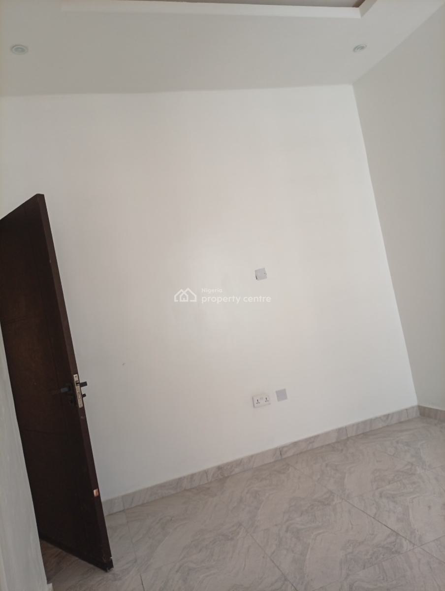 Luxury 2 Bedroom Apartment, Ologolo, Lekki, Lagos, Flat / Apartment for Sale