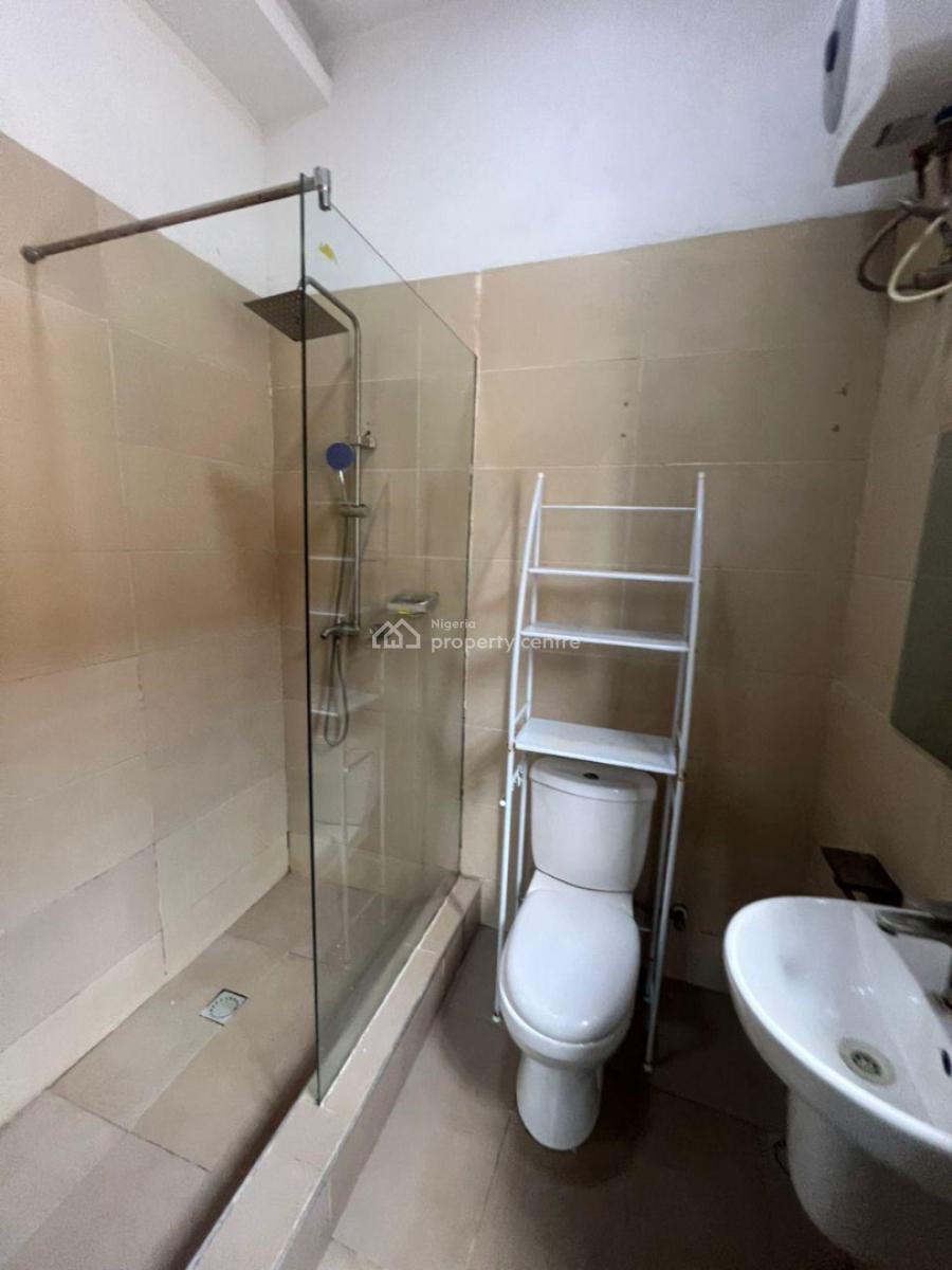 Spacious 3 Bedroom Flat, Oral Estate, Lekki, Lagos, Flat / Apartment for Rent