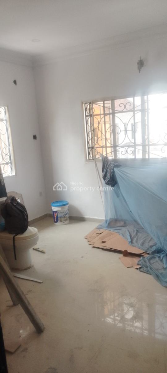 a Spacious Mini Flat, Chevron Drive/ Carlton Gate Estate/ Chevron, Lekki, Lagos, Mini Flat (room and Parlour) for Rent