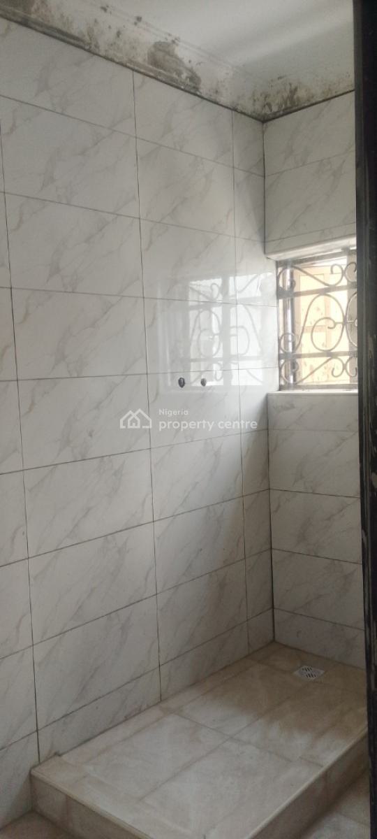 a Spacious Mini Flat, Chevron Drive/ Carlton Gate Estate/ Chevron, Lekki, Lagos, Mini Flat (room and Parlour) for Rent