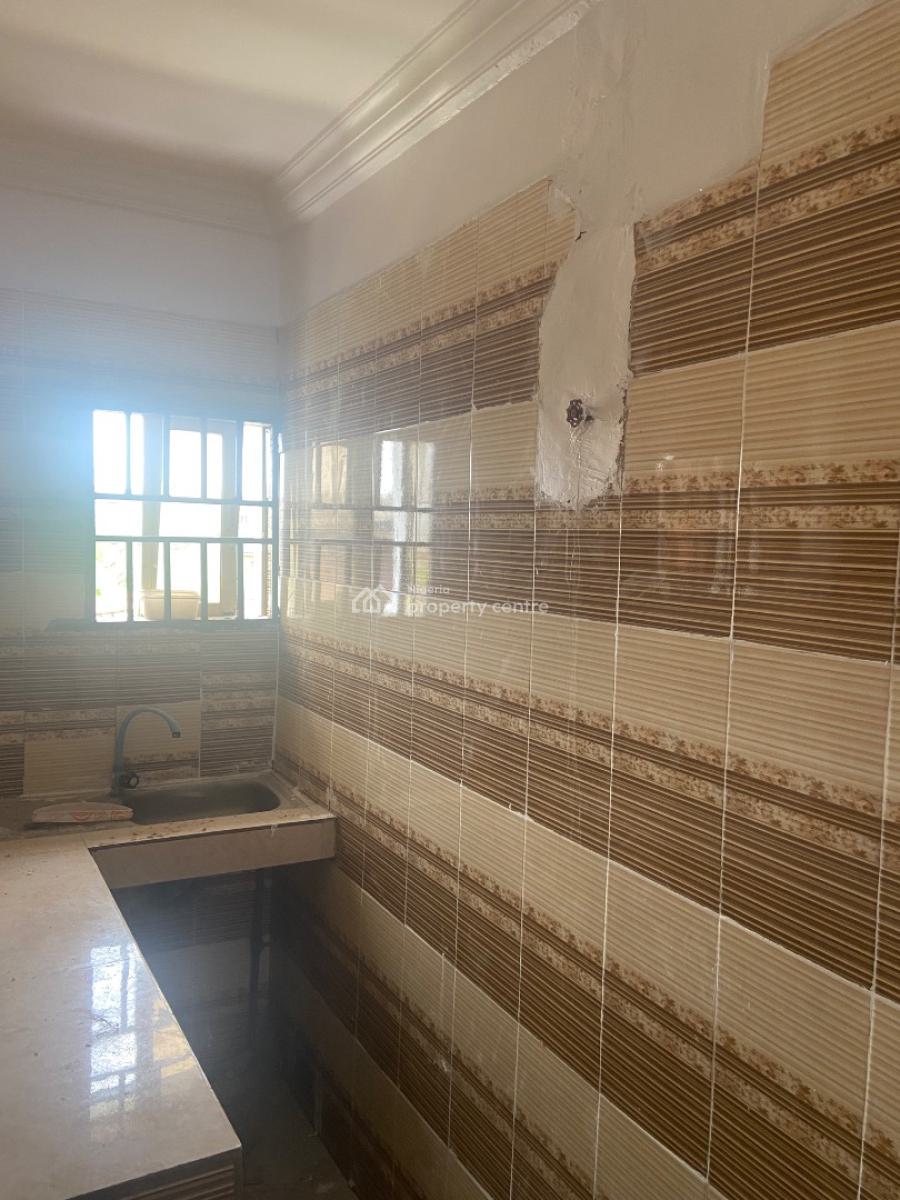 Newly Renovated Mini Flat Spacious and Convenient, Akoka, Yaba, Lagos, Mini Flat (room and Parlour) for Rent