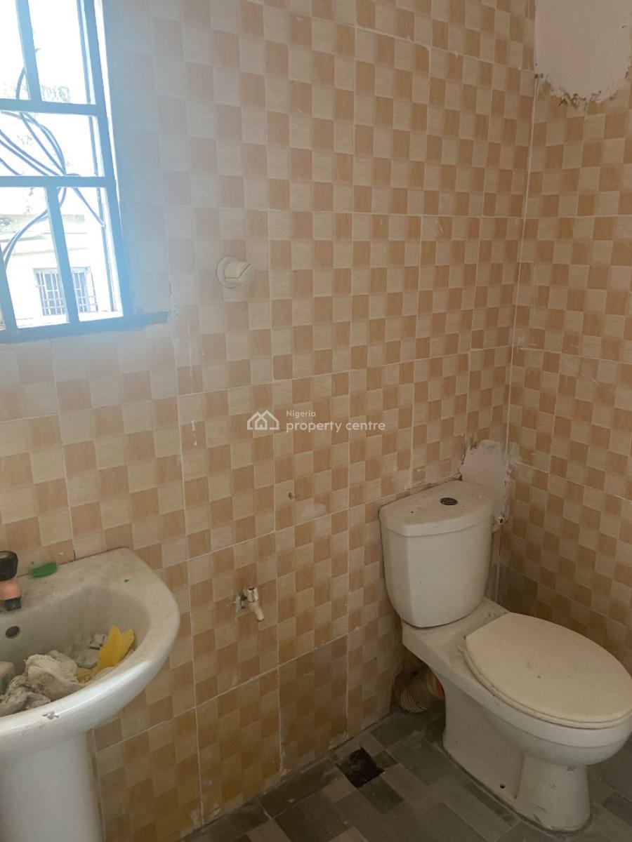 Newly Renovated Mini Flat Spacious and Convenient, Akoka, Yaba, Lagos, Mini Flat (room and Parlour) for Rent
