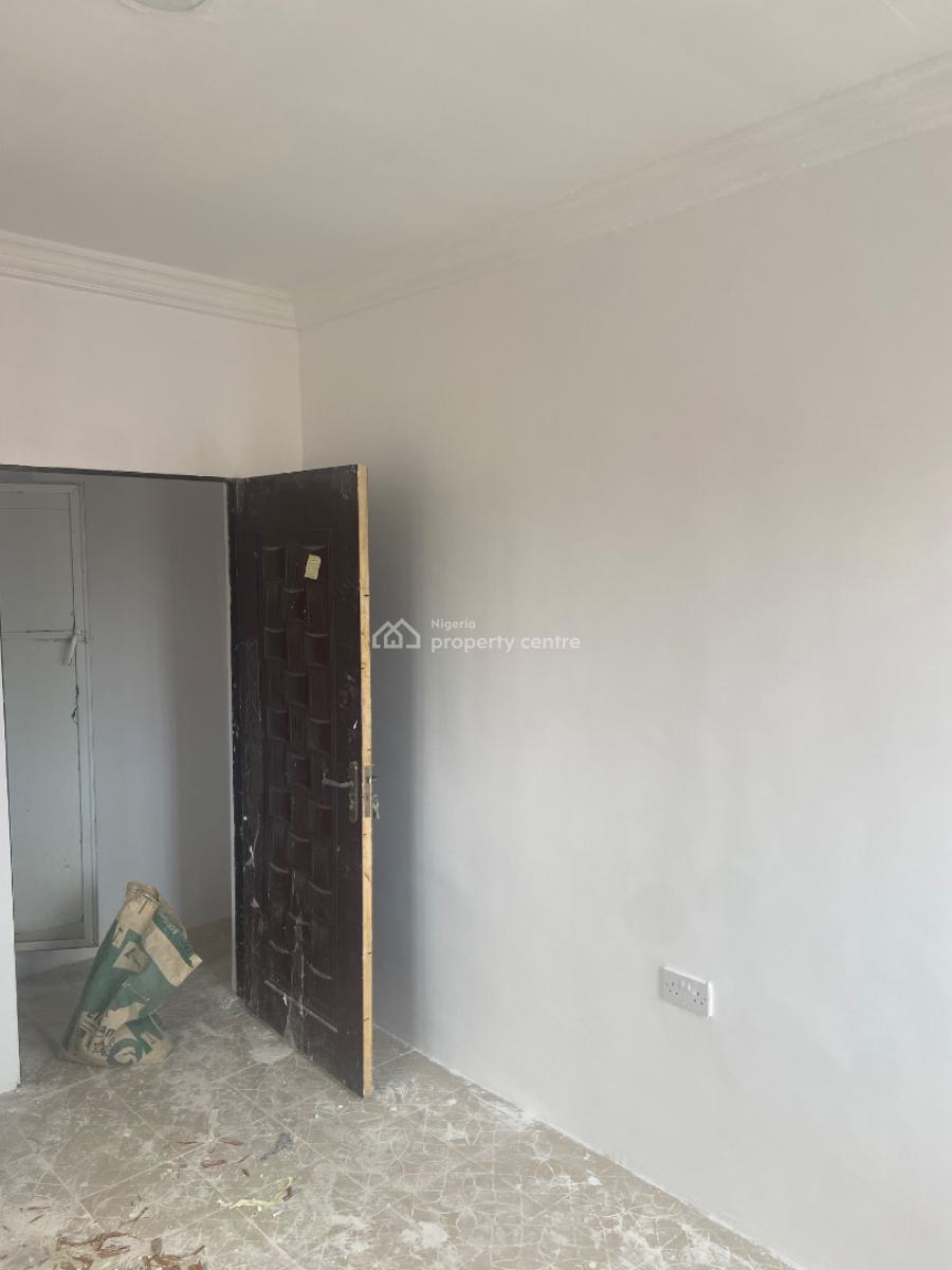 Newly Renovated Mini Flat Spacious and Convenient, Akoka, Yaba, Lagos, Mini Flat (room and Parlour) for Rent